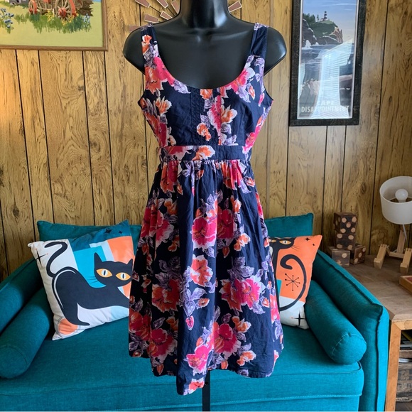 dELiA*s 100% Cotton Retro Floral Dress - Picture 1 of 16
